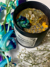 Load image into Gallery viewer, Gemini Zodiac Candle  | Soy Wax | 170gms | With Rare Herbs, Crystals &amp; Essential Oils | Burning Hours 40-45 |
